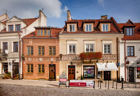 SANDOMIERZ, POLAND - OCTOBER 4, 2015: Old tenements on the market square in Sandomierz.のeditorial素材