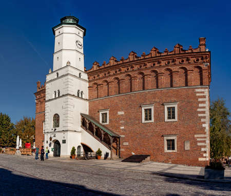 SANDOMIERZ, POLAND - OCTOBER 5, 2015: The old town hall and main square in Sandomierz.のeditorial素材