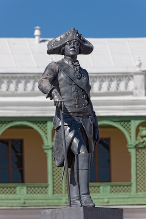 Monument to emperor Pavel 1 in Pavlovskのeditorial素材
