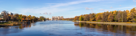 river Srednaya Nevka and autumnal parkの写真素材