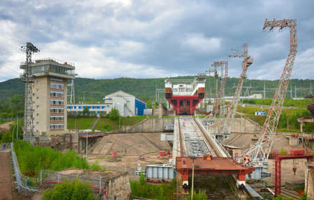 A rotary platform for lifting ships through the dam of the largest power plant on the Yenisei River....