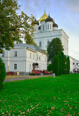 Pskov, Russia, 09/25/2022. The old Pskov Kremlin. Refectory at the walls of the Trinity Cathedral, an architectural monument of the 17th centuryのeditorial素材