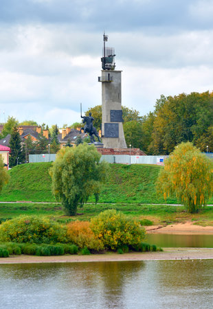 Veliky Novgorod, Russia, 01/10/2022. Victory Monument on the bank of the Volkhov River. Authors GV Neroda, A. Filippova, architects A. Dushkin, 1974のeditorial素材