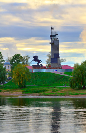Veliky Novgorod, Russia, 01/10/2022. Victory Monument on the bank of the Volkhov River. Authors GV Neroda, A. Filippova, architects A. Dushkin, 1974のeditorial素材
