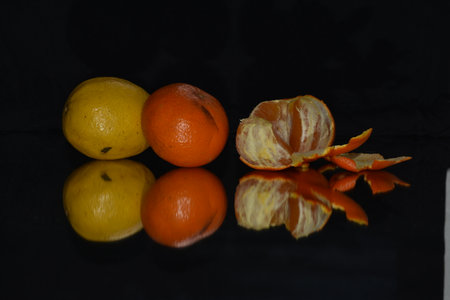 Reflect fruitの写真素材