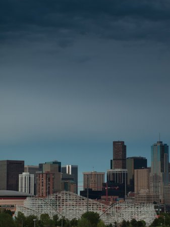 A view of Denver, Colorado downtown right before sunsetのeditorial素材