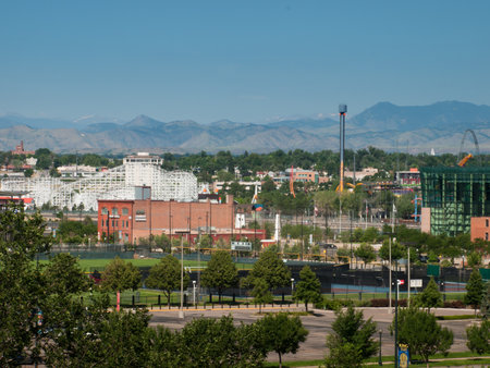 Old brick building with mountain view. Auroria campus in Denver, Colorado.のeditorial素材