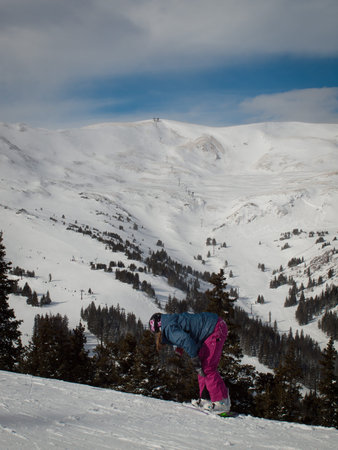 Skiing at Loveland Basin, Colorado.のeditorial素材