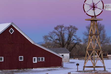 Old Red Barn at the 17mile House Farm Park, Colorado.のeditorial素材