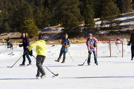 2012-2013 Winter Season. Ice skating on Evergreen Lake, Colorado.のeditorial素材