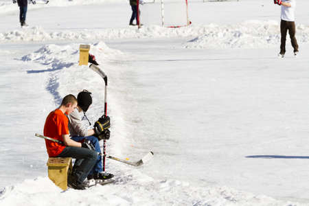 2012-2013 Winter Season. Ice skating on Evergreen Lake, Colorado.のeditorial素材