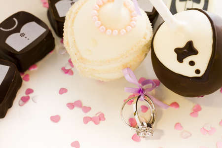 Chocolate cake pops decorated for the wedding party.の写真素材
