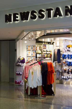 Airport convenience store at Denver International Airport.のeditorial素材