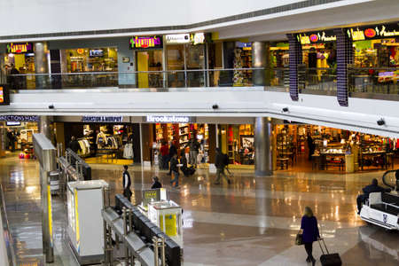 Spring 2013 travel season at the Denver International airport.Spring travel season at the Denver International airport.のeditorial素材