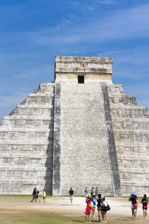 Mayan Pyramid Chichen Itza, Yucatan Peninsula, Mexico.のeditorial素材