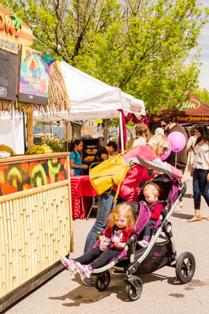 Fresh produce at the Farmers Market in early Summer.のeditorial素材