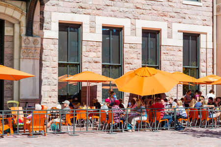 Denver, Colorado, USA-August 31, 2014. Urban plaza at front of redeveloped historical Union Station in Denver, Colorado.のeditorial素材