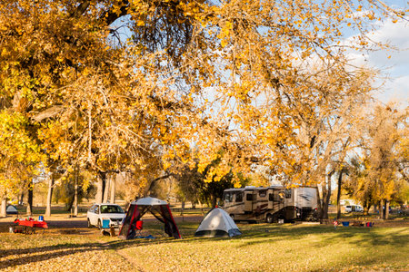 Denver, Colorado, USA-October 26, 2014. Camping in late Autumn in Colorado.のeditorial素材