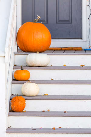 Residential house decorated for Halloween holiday.の写真素材