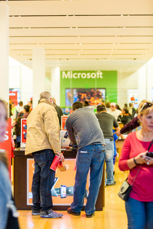 Denver, Colorado, USA-November 28, 2014. Typical North American mall on Black Friday shopping.のeditorial素材
