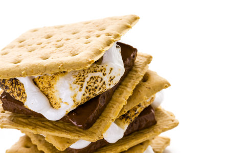 Freshly toasted smores with large white marshmallows.の写真素材