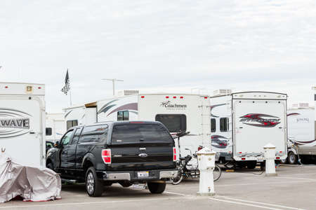 Coronado, California, USA-December 28, 2014. Winter RV camping on cost of California.のeditorial素材