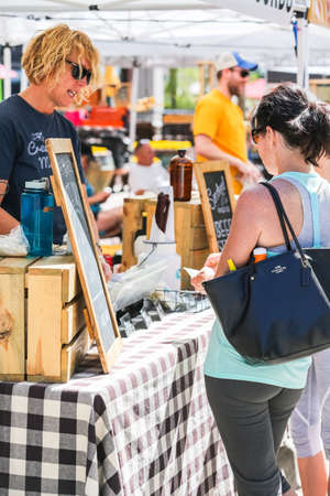 Parker, Colorado, USA-May 29, 2016. Weekend shopping on the Farmers Market in the Summer.のeditorial素材