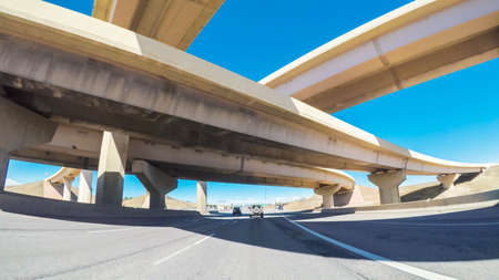 Driving on Interstate Highway I25 in early Spring.の素材 [FY310113759947]