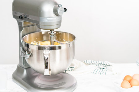 Baking homemade round vanilla cake.の写真素材