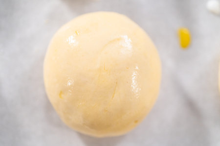 Close up of risen dinner rolls before baking.の写真素材