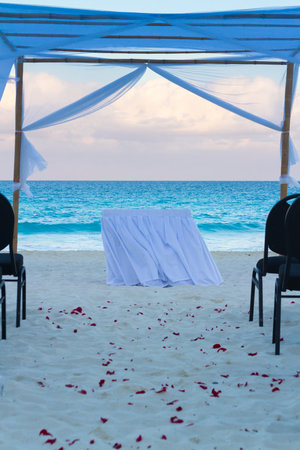 Beach wedding at the vacation resort in Mexico.の写真素材