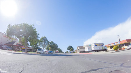 Santa Maria, California, USA-December 6, 2022-Navigating the streets of Santa Maria during winter, the surroundings offer a glimpse of the citys charm with its well-maintained roads and cozy neighborhoods, all under a crisp and cool atmosphere.のeditorial素材