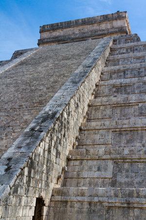 Mayan Pyramid Chichen Itza, Yucatan Peninsula, Mexico.の写真素材