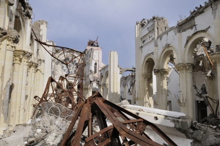 A collapsed church in Port-Au-Prince, Haitiの写真素材