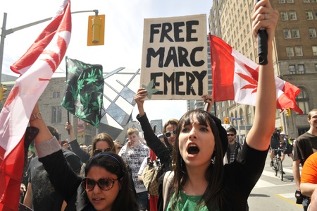 TORONTO - MAY 5: Marijuana activists chanting slogans to release\"Marc Emery\" - cannabis activist of Canada now jailed during the 14th annual Global Marijuana March on May 5 2012 in Toronto, Canada.のeditorial素材