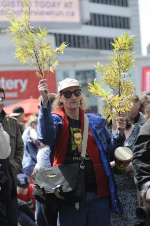 TORONTO - APRIL 20: An unidentified marijuana supporter holding marijuana plants during the annual marijuana 420 event at Yonge & Dundas Square on April 20 2012 in Toronto, Canada.のeditorial素材