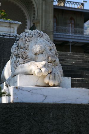 Marble sculpture of lion by the Vorontsovsky palace 