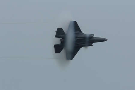 Lockheed F-35 Lightning II approaching the speed of soundのeditorial素材