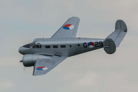 Beechcraft D18S