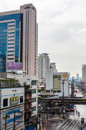 Bangkok Thailand May 22, 2018 Cityscape rain and heavy traffic in Ratchthewi Bangkok in Thailand.のeditorial素材