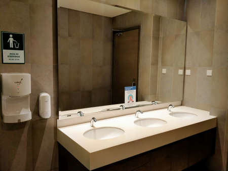 The atmosphere of the toilet in the office area