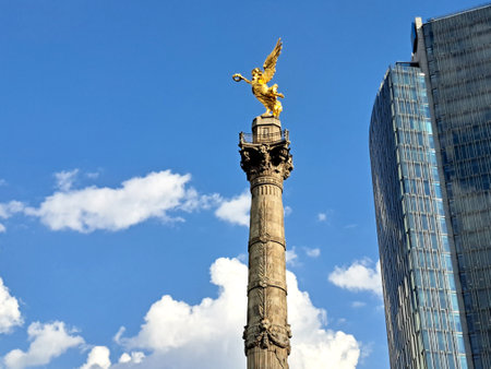 Mexico City, Mexico - Apr 24 2023: The Angel of Independence Monument is an honorary column found on Paseo de la Reforma avenue, a cultural icon and place of celebrationsのeditorial素材