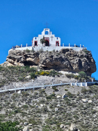 Parras, Coahuila, Mexico - Jul 28, 2025: Santo Madero Church and colorful letters of the Mexican magical town of Parras, Coahuila atop an extinct volcano with panoramic viewsのeditorial素材