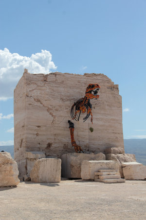 Cuatro Cienegas, Coahuila, Mexico - Jul 28 2025: Dinosaur skeletons in the Marble Mines of Cuatro Cienegas, Coahuila, Mexico among mountainous desert landscapeのeditorial素材