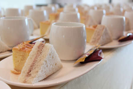 sandwich tuna and coffee