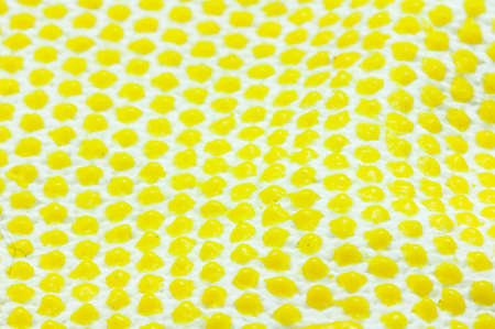 separate with yellow dots in diagonal