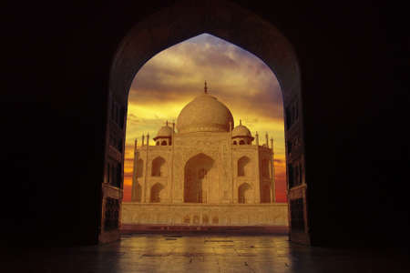 sunset on the Taj mahal mausoleum in the city of agra in the uttar pradesh province in Indiaのeditorial素材