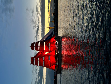 Red sailboat in the sea at sunset. Saint Petersburg, Scarlet Sailsの写真素材