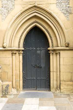 Church door at the Southwark Cathedral at London, Englandの写真素材