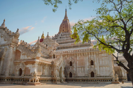 White Ananda Temple In Bagan, Myanmar With Stone Guard Dogs At The Cornersの写真素材